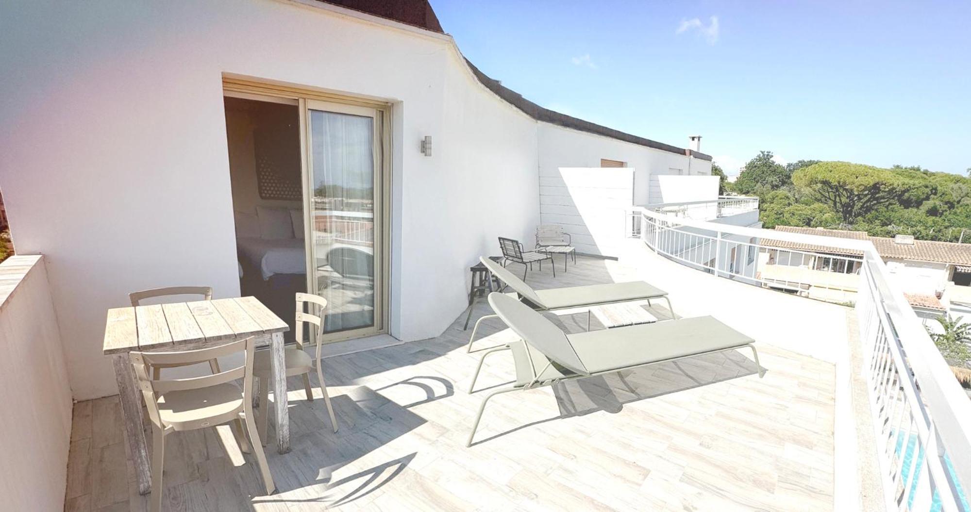 Blanc Sable Hôtel Golfe-Juan Exterior foto
