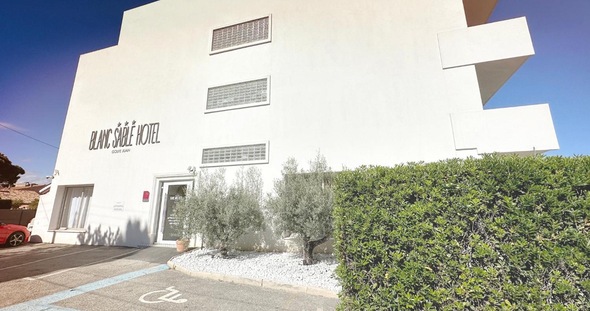 Blanc Sable Hôtel Golfe-Juan Exterior foto